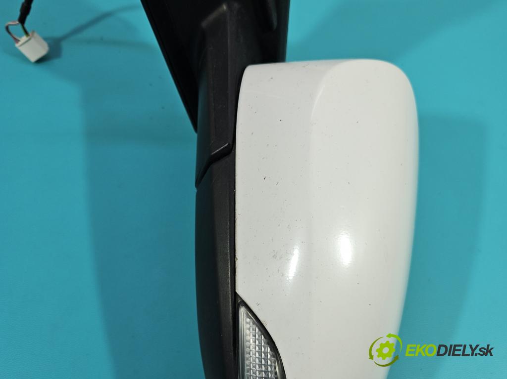 Toyota Yaris III 2011-2020 1.3 vvt-i 99 hp manual 73 kW 1329 cm3 5- zpětné zrcátko levé  (Klika dveří ostatní)