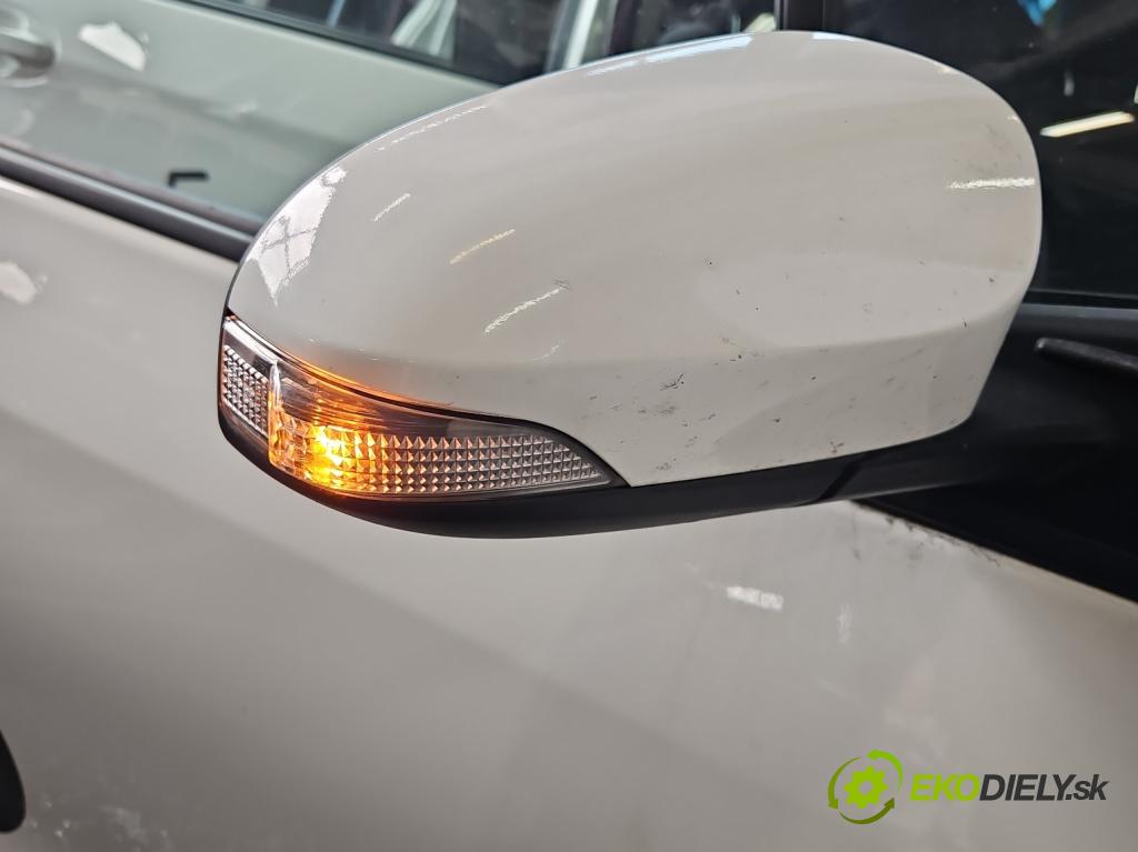 Toyota Yaris III 2011-2020 1.3 vvt-i 99 hp manual 73 kW 1329 cm3 5- zpětné zrcátko pravé  (Klika dveří ostatní)