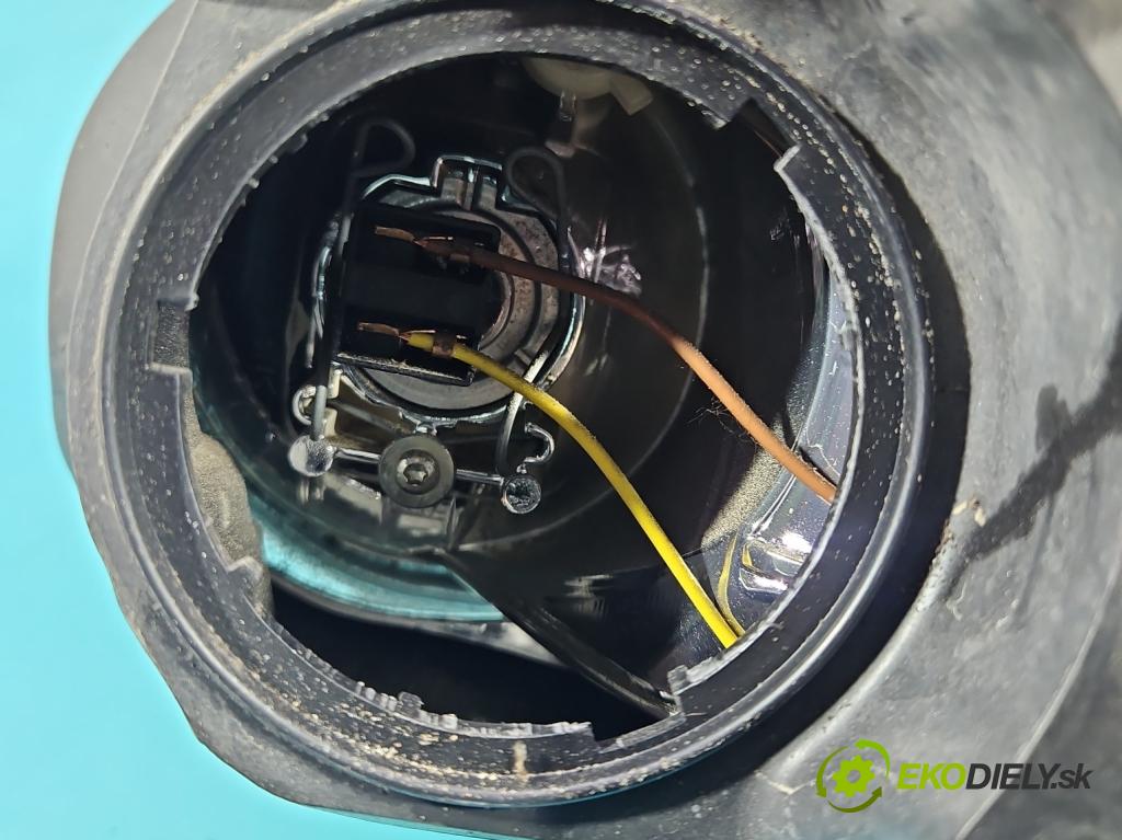 Alfa romeo 159 1.9 jtd 116 hp manual 85 kW 1910 cm3 4- světlo pravý 60682088 (Pravé přední světlo)