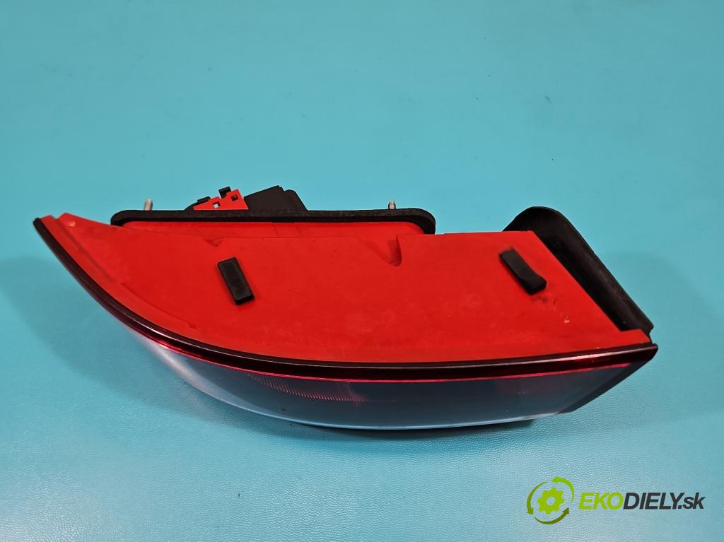 Alfa romeo 159 1.9 jtd 116 HP manual 85 kW 1910 cm3 4- svetlo / reflektor zadné pravé 939532802 (Kľučka dverí ostatné)