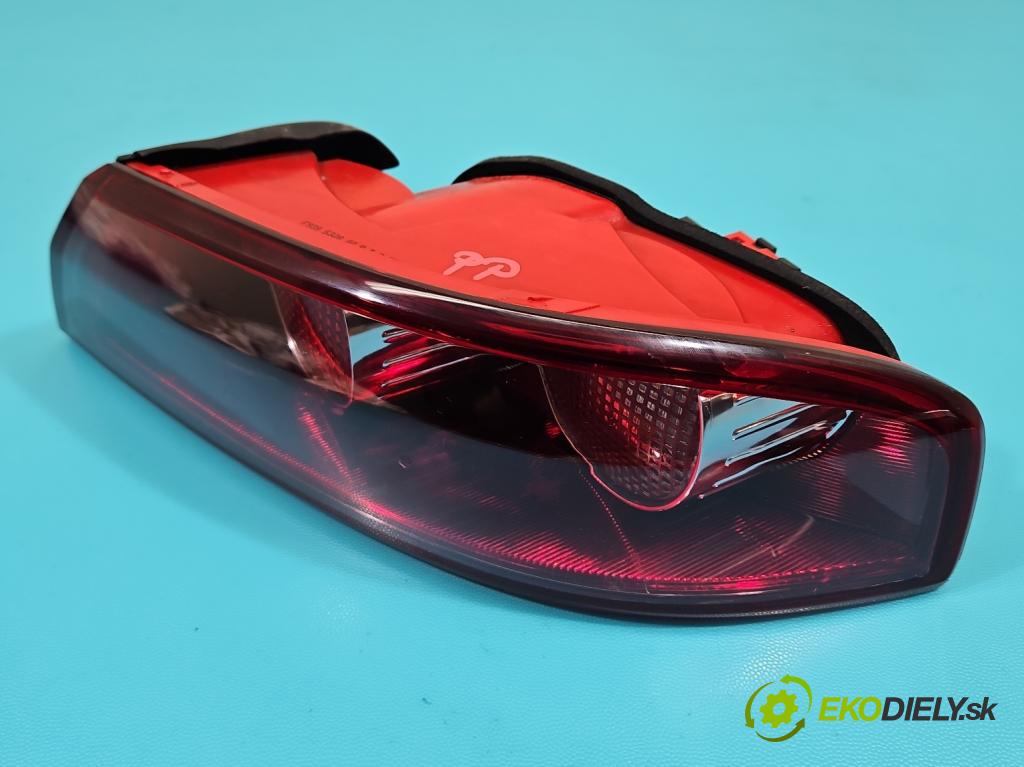 Alfa romeo 159 1.9 jtd 116 HP manual 85 kW 1910 cm3 4- svetlo / reflektor zadné pravé 939532802 (Kľučka dverí ostatné)