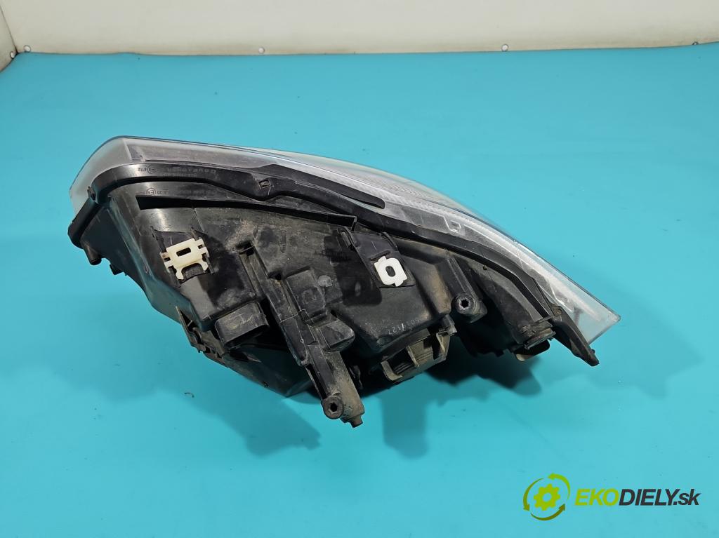 Bmw 3 E90 2005-2013 2.0d 163 HP manual 120 kW 1995 cm3 5- Reflektor: pravý  (Svetlo predné pravé)