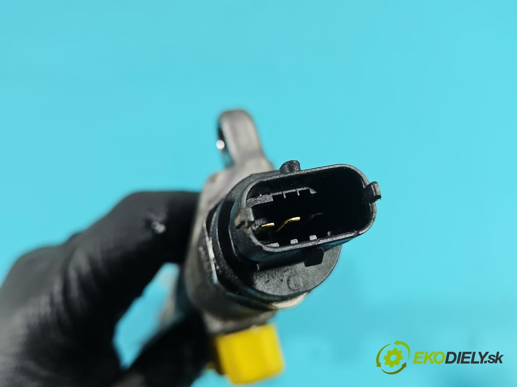 Hyundai Tucson III 2015-2020 2.0 crdi 136 HP automatic 100 kW 1999 cm3 5- lišta vstrekovacia 0445214321 (Vstrekovacia lišta)