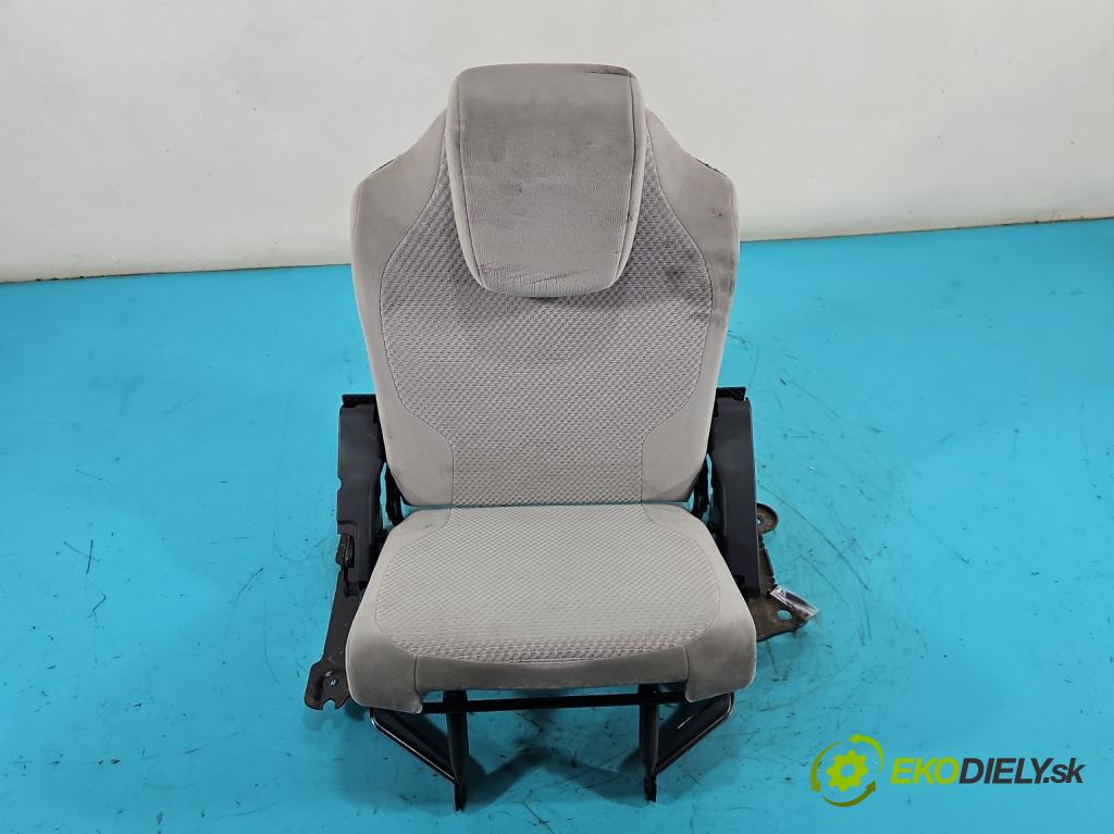 Citroen C4 Grand picasso I 2006-2013 1.6 HDI 109 HP manual 80 kW 1560 cm3 5- Sedačka zadné ľavý III 