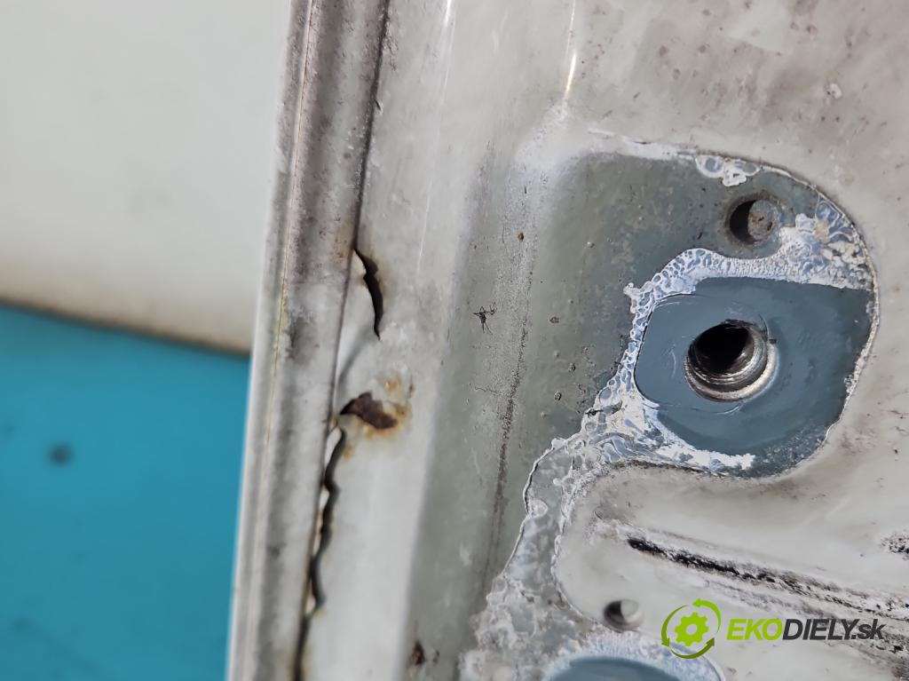 Opel Astra III 2004-2014 1.9 cdti 120 HP manual 88 kW 1910 cm3 5- kapota predná