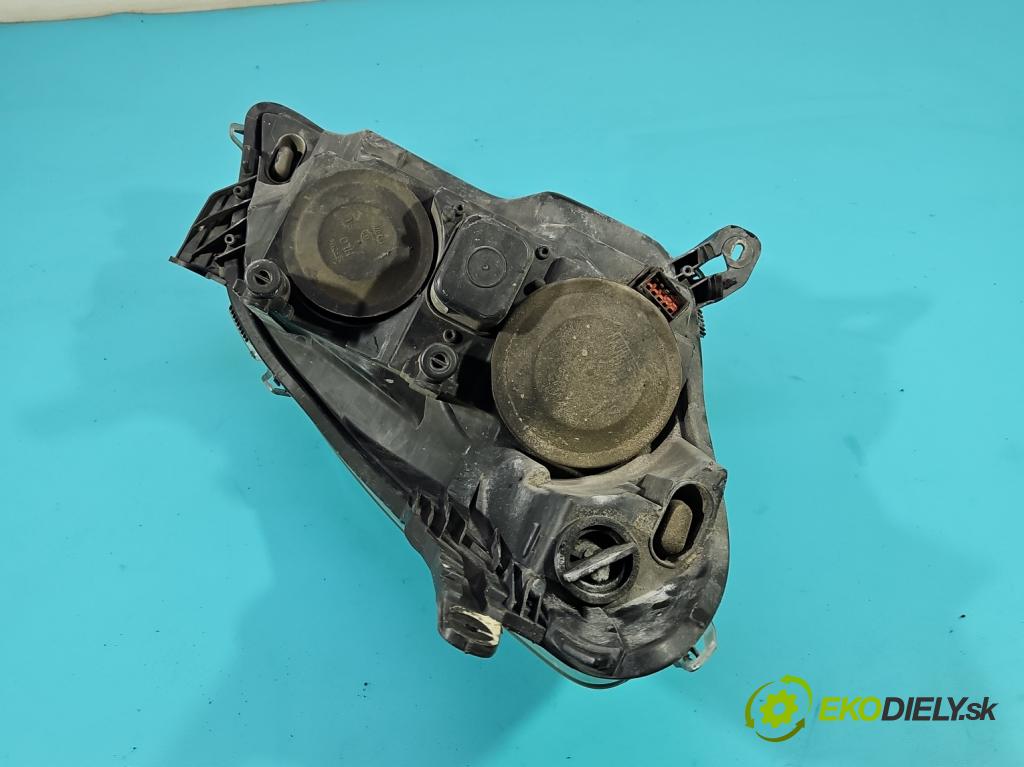 Opel Astra III 2004-2014 1.9 cdti 120 hp manual 88 kW 1910 cm3 5- světlo levý  (Klika dveří ostatní)