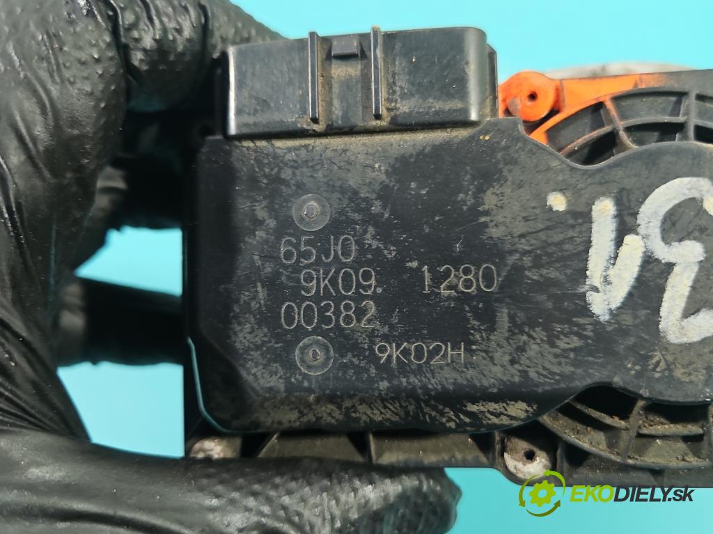 Suzuki Grand Vitara II 2005-2014 2.4 16V 169KM manual 124 kW 2393 cm3 5- klapka  (Škrtiaca klapka)