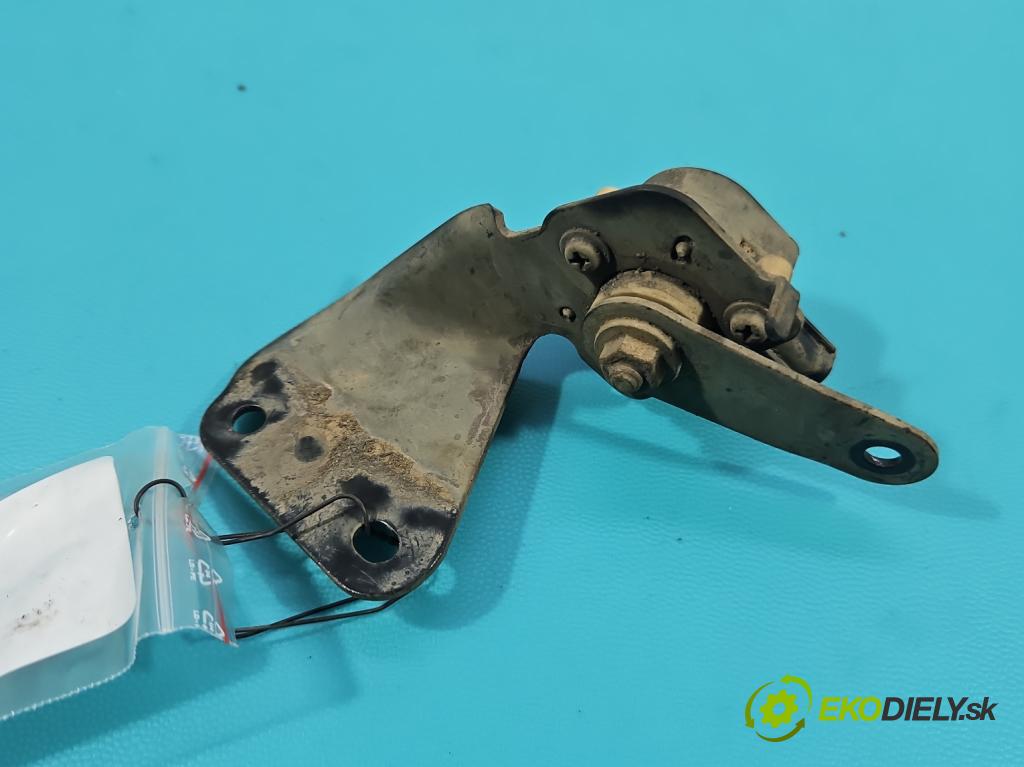 Suzuki Grand Vitara II 2005-2014 2.4 16V 169KM manual 124 kW 2393 cm3 5- snímač nastavenia xenon A072216-1 (Snímač)