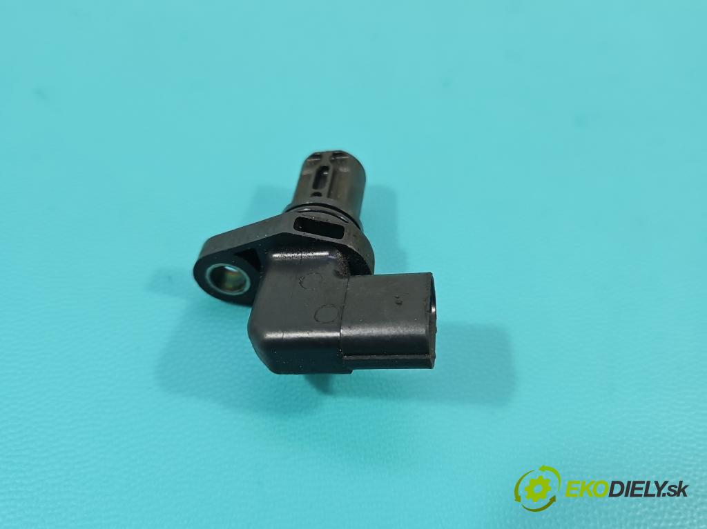 Suzuki Grand Vitara II 2005-2014 2.4 16V 169KM manual 124 kW 2393 cm3 5- snímač pozice: hřídele vačkový J5T33071 (Snímač polohy klikového hřídele)