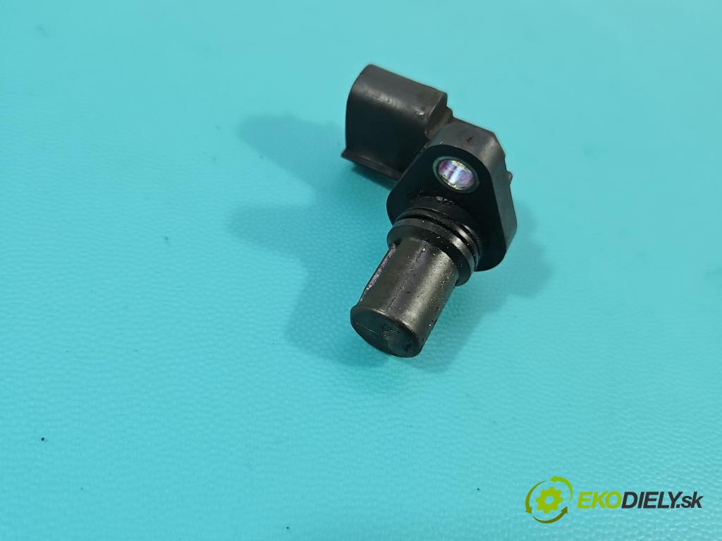Suzuki Grand Vitara II 2005-2014 2.4 16V 169KM manual 124 kW 2393 cm3 5- snímač pozice: hřídel klikový J5T32171 (Snímač polohy klikového hřídele)