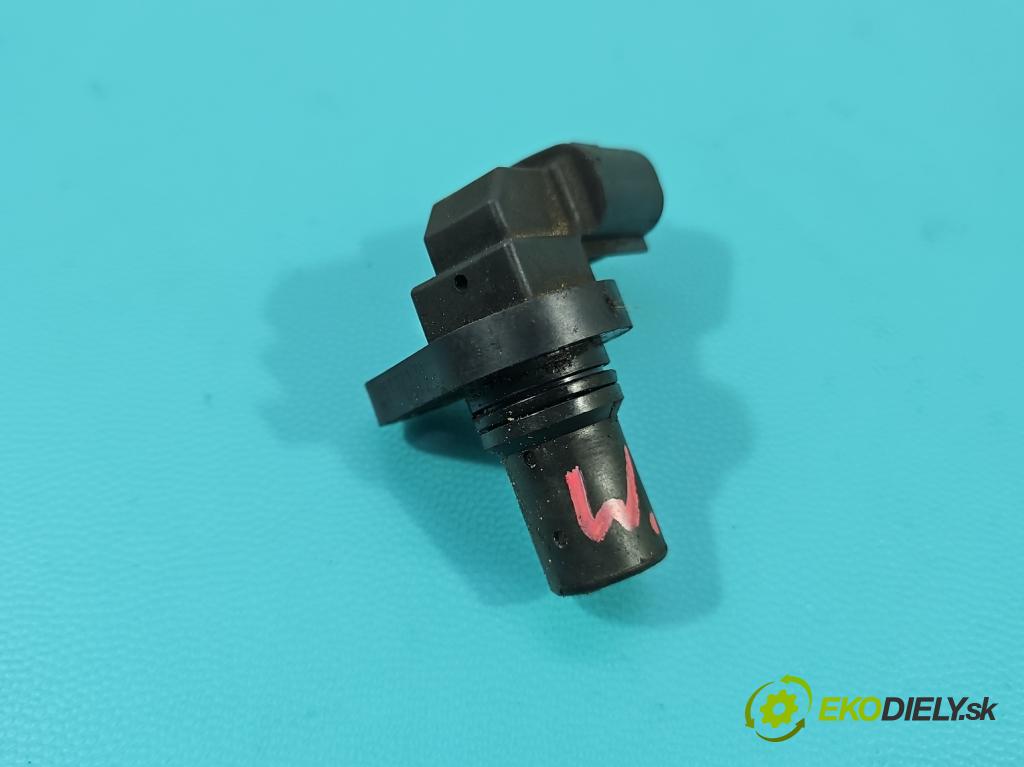 Suzuki Grand Vitara II 2005-2014 2.4 16V 169KM manual 124 kW 2393 cm3 5- snímač pozice: hřídel klikový J5T32171 (Snímač polohy klikového hřídele)