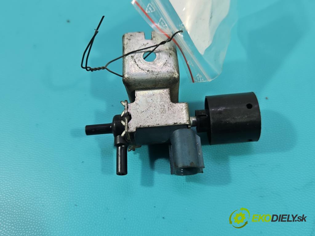 Suzuki Grand Vitara II 2005-2014 2.4 16V 169KM manual 124 kW 2393 cm3 5- ventil podtlaku  (Ventil)