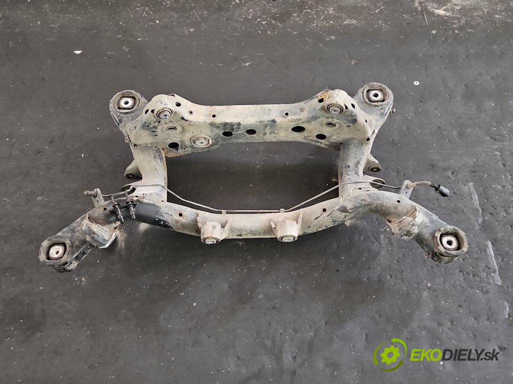 Bmw 3 E90 2005-2013 2.0d 163 hp manual 120 kW 1995 cm3 5- zadní výztuha  (Zadní výztuha)