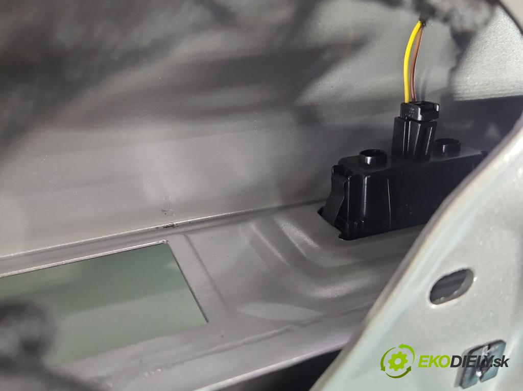 Audi Q5 2008-2016 2.0 tfsi: 220KM automatic 162 kW 1984 cm3 5- zadní kufrové dveře  (Zadní kapota (kufr))