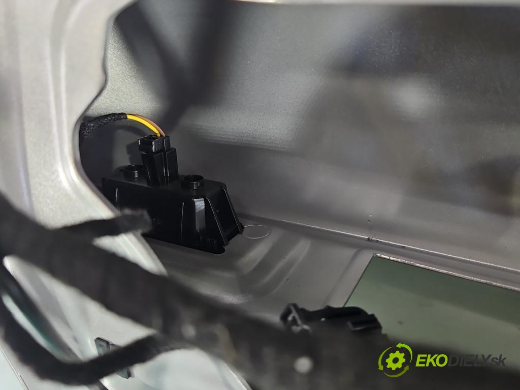 Audi Q5 2008-2016 2.0 tfsi: 220KM automatic 162 kW 1984 cm3 5- zadní kufrové dveře  (Zadní kapota (kufr))