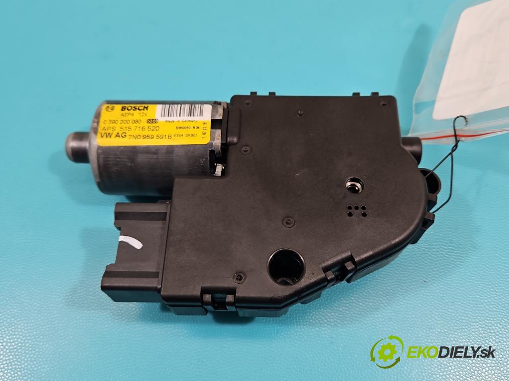 Audi Q5 2008-2016 2.0 tfsi: 220KM automatic 162 kW 1984 cm3 5- motor: ostatné 0390200080