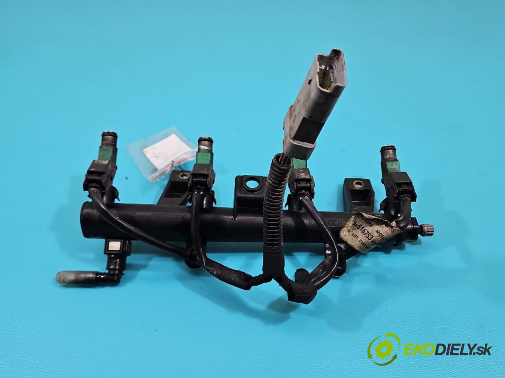 Citroen Berlingo I 1996-2008 1.4 8v 75 HP manual 55 kW 1360 cm3 4- vstrek 01F023 (Vstrekovač paliva)