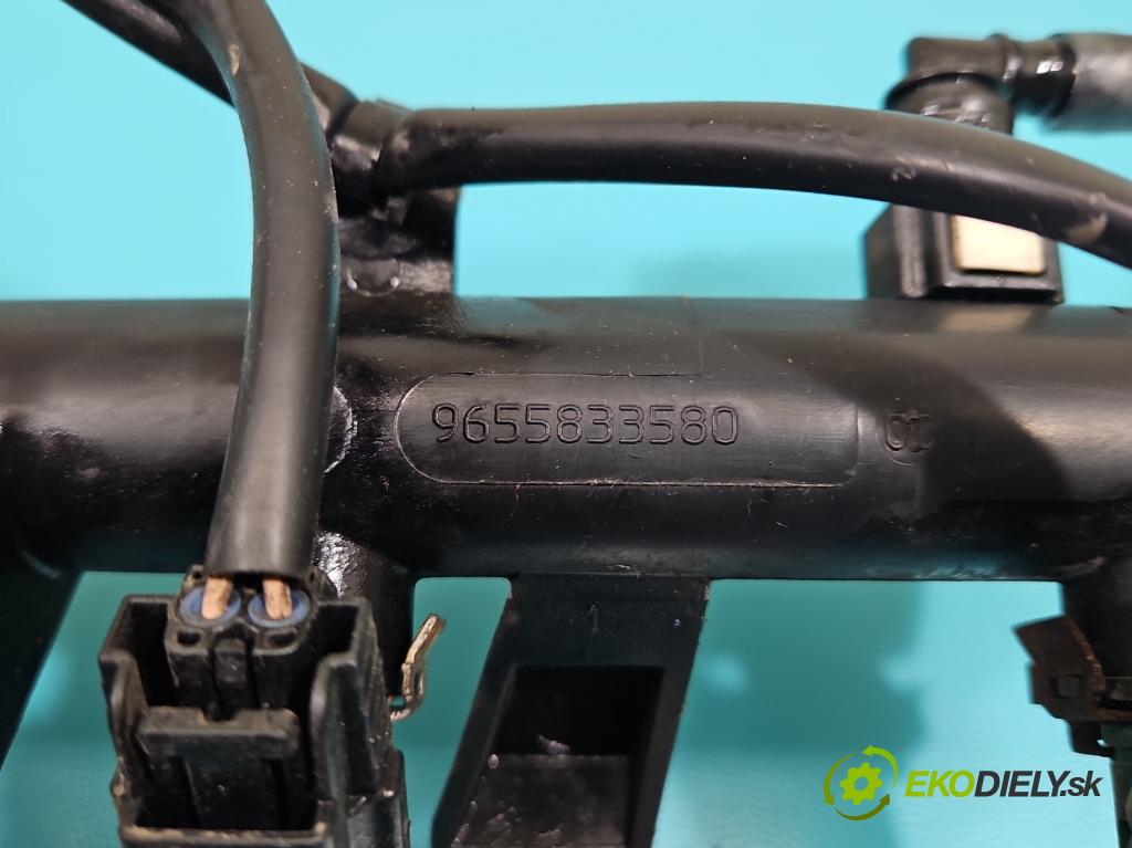 Citroen Berlingo I 1996-2008 1.4 8v 75 HP manual 55 kW 1360 cm3 4- vstrek 01F023 (Vstrekovač paliva)