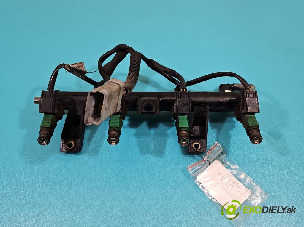 Citroen Berlingo I 1996-2008 1.4 8v 75 HP manual 55 kW 1360 cm3 4- vstrek 01F023 (Vstrekovač paliva)