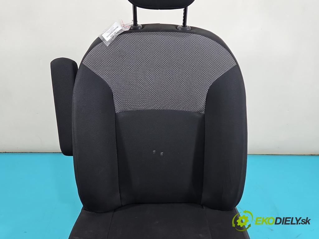 Dacia Dokker 2012- 1.3 TCE: 102 HP manual 75 kW 1332 cm3 5- Sedačka ľavý  (Sedadlo)