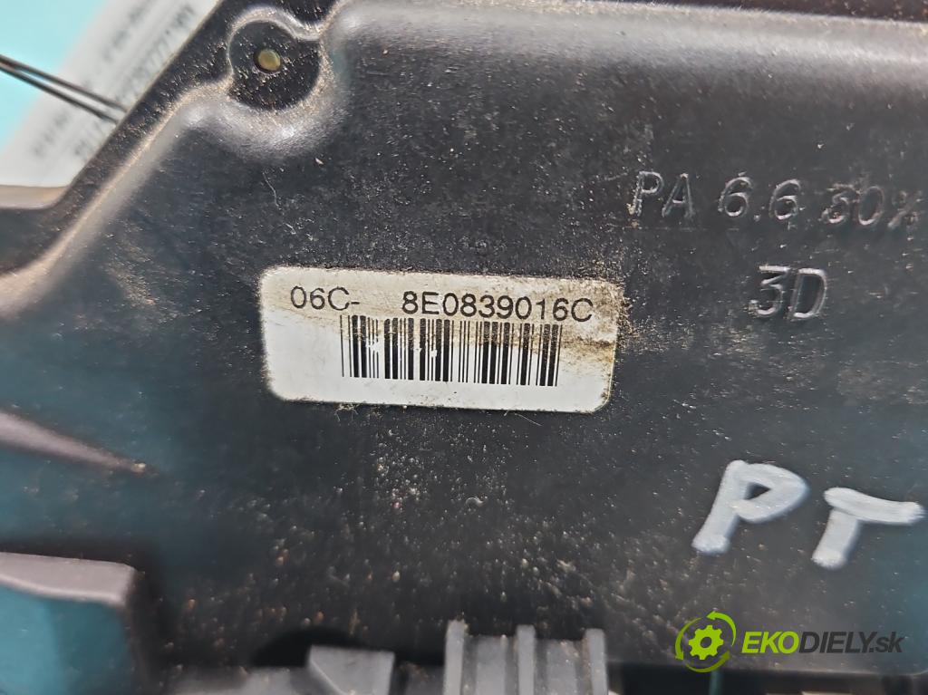 Audi A4 B6 2000-2004 2.0 20v 131 hp manual 96 kW 1984 cm3 4- zámek zadní pravý 8E0839016C