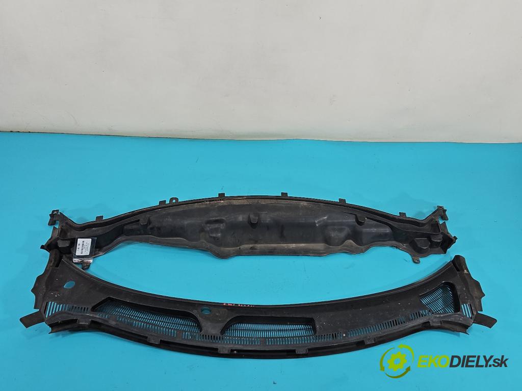 Ford Fiesta Mk7 2008-2017 1.4 TDCI 68 hp manual 50 kW 1399 cm3 5- torpédo  (Plast pod čelním sklem)