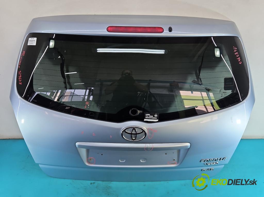 Toyota Corolla Verso II 2004-2009 2.2 D4D 177 hp manual 130 kW 2231 cm3 5- zadní kufrové dveře  (Zadní kapota (kufr))