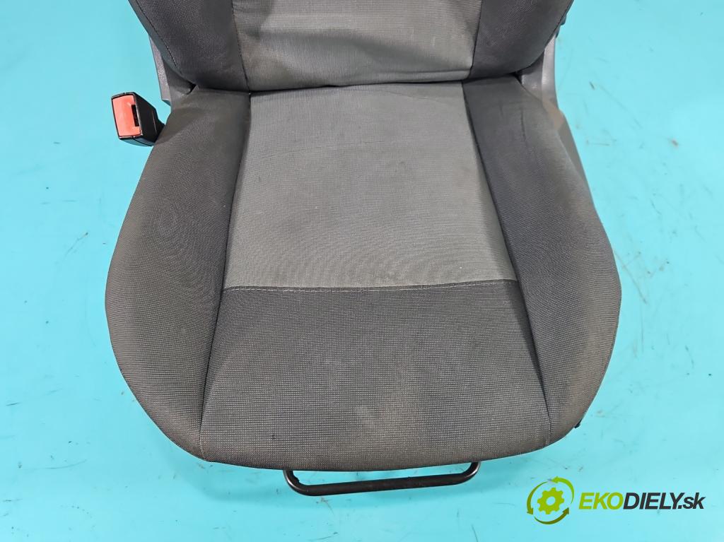 Ford Fiesta Mk7 2008-2017 1.4 TDCI 68 hp manual 50 kW 1399 cm3 5- Sedadlo levý  (Sedadlo)