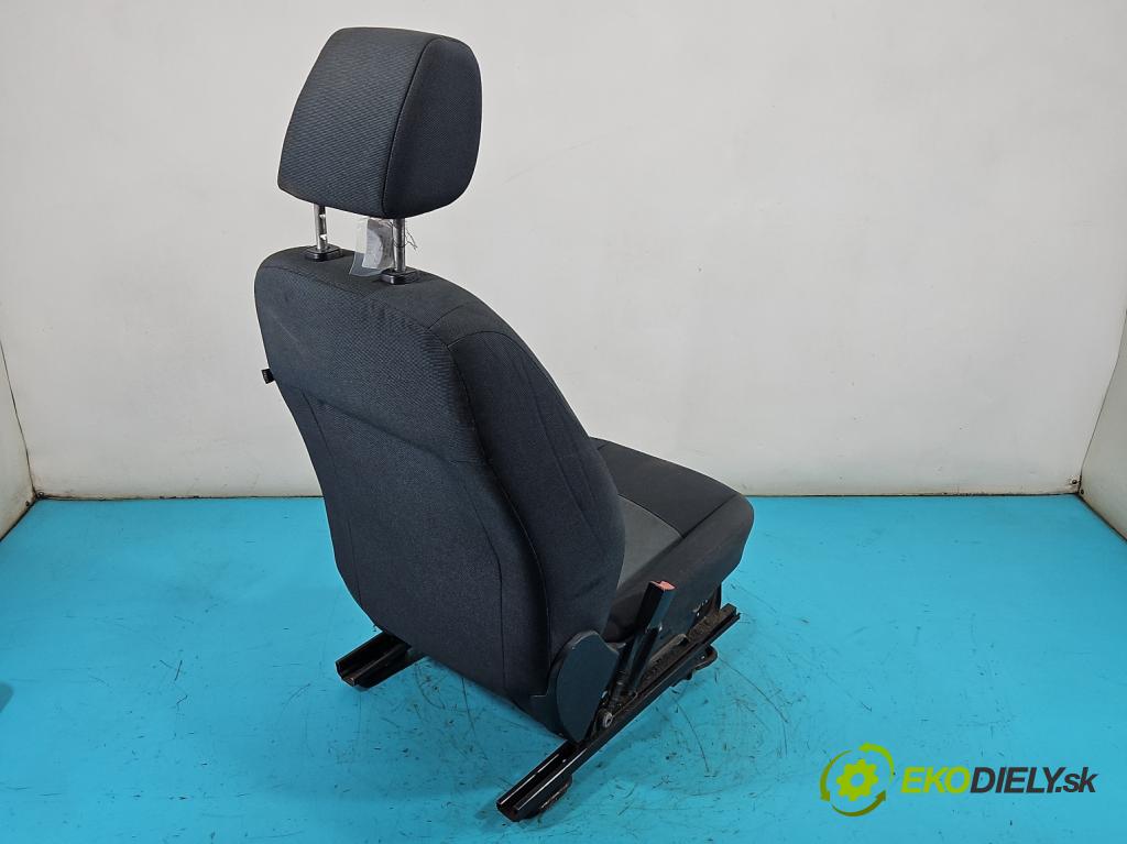 Ford Fiesta Mk7 2008-2017 1.4 TDCI 68 hp manual 50 kW 1399 cm3 5- Sedadlo levý  (Sedadlo)