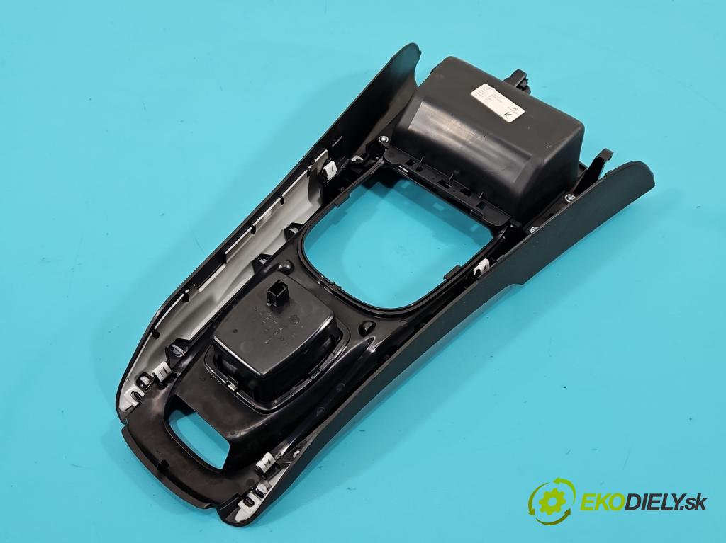 Citroen C4 II 2010-2017 2.0 hdi 150 HP manual 110 kW 1997 cm3 5- lišta ozdobná vnitŕní: 96889758ZD