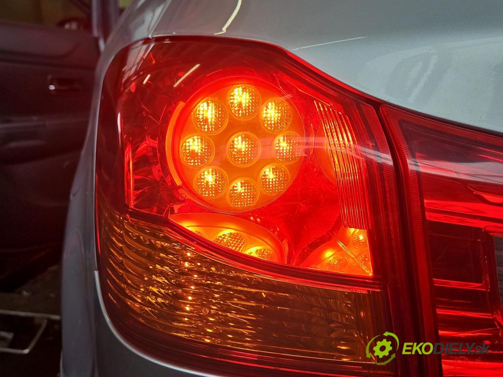 Mitsubishi ASX 2010-2021 1.6 16v 117 hp manual 86 kW 1590 cm3 5- světlo zadní levé  (Klika dveří ostatní)