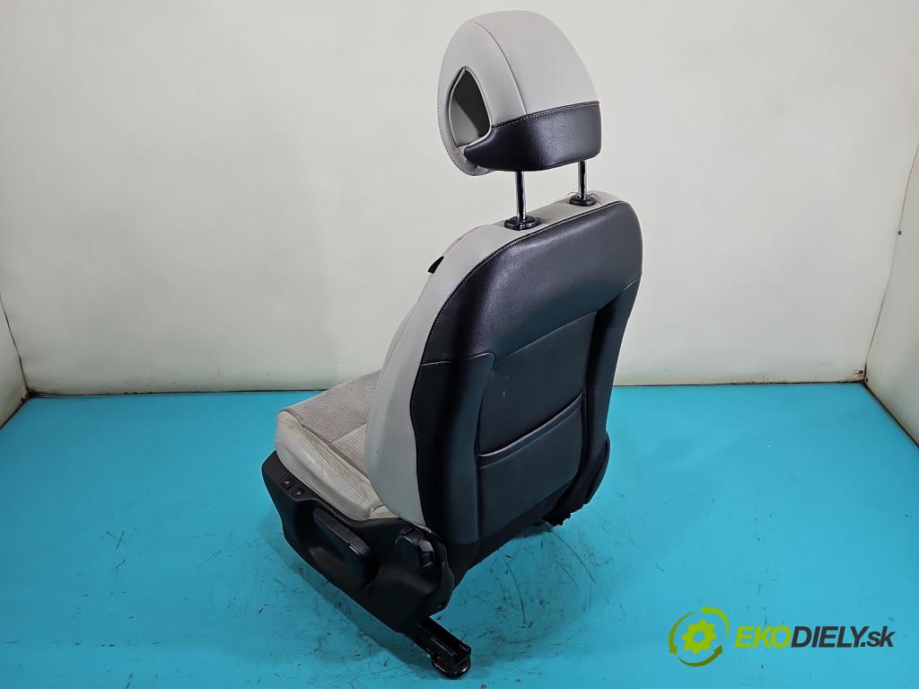 Citroen C4 II 2010-2017 2.0 hdi 150 HP manual 110 kW 1997 cm3 5- Sedačka ľavý  (Sedadlo)