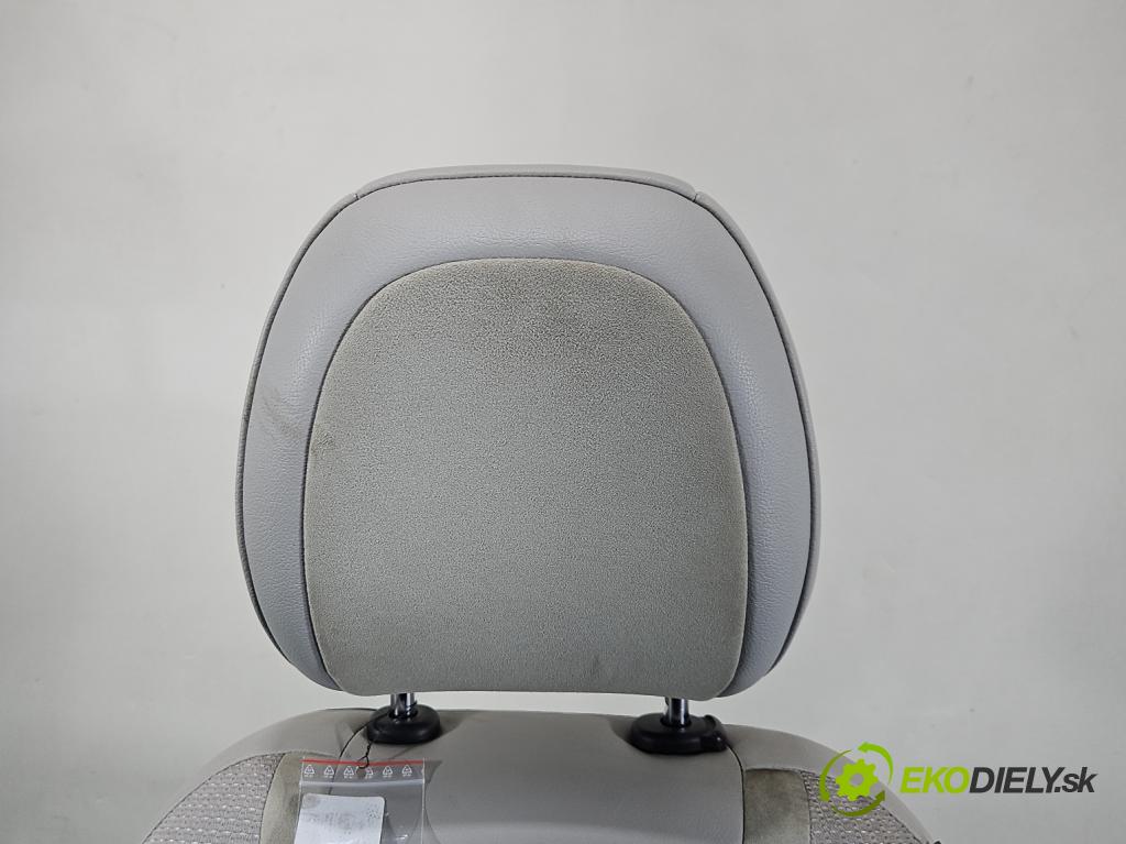 Citroen C4 II 2010-2017 2.0 hdi 150 HP manual 110 kW 1997 cm3 5- Sedačka ľavý  (Sedadlo)