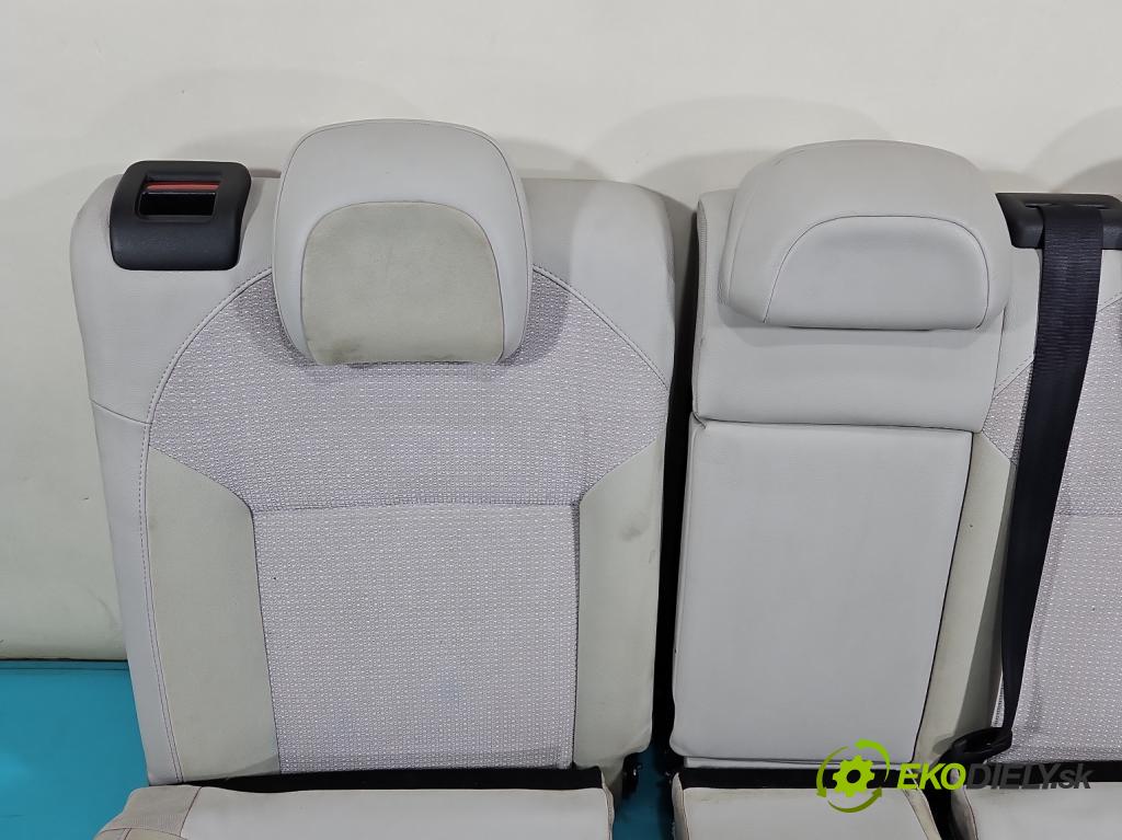 Citroen C4 II 2010-2017 2.0 hdi 150 HP manual 110 kW 1997 cm3 5- Pohovka: zadné  (Sedadlo)
