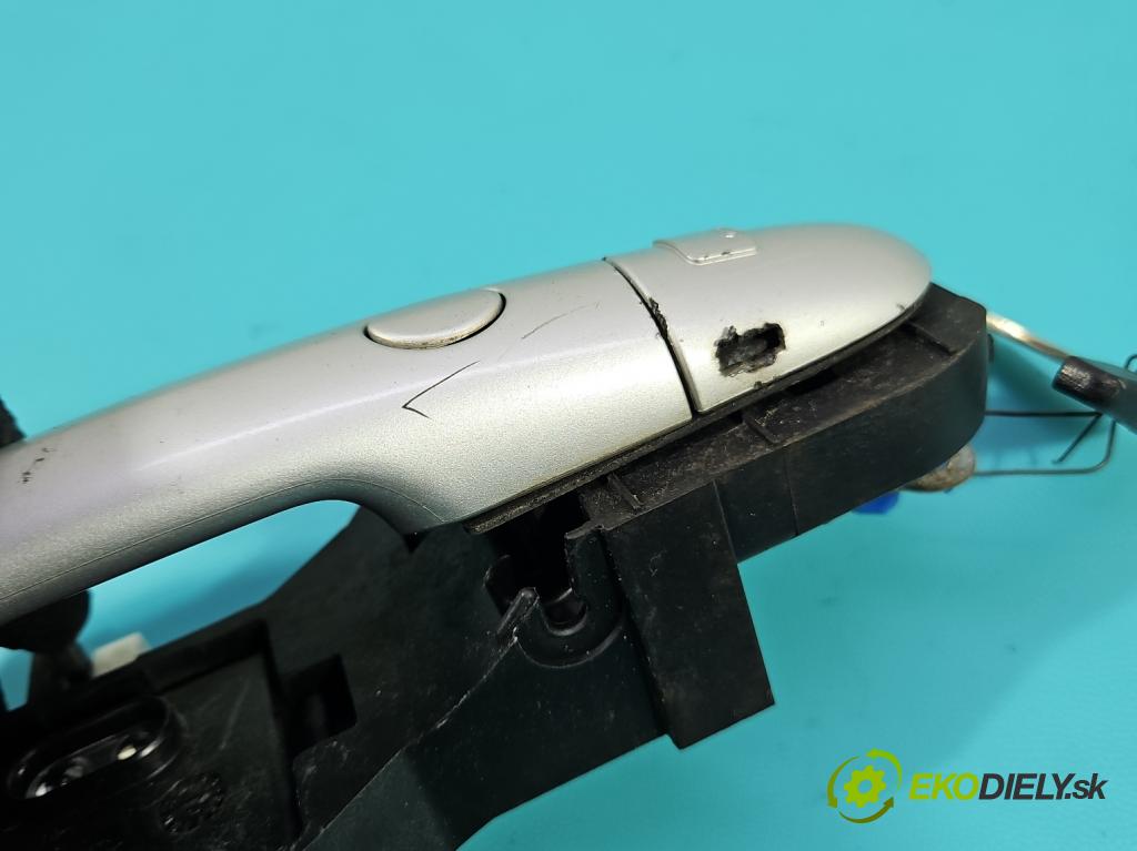 Renault Koleos I 2008-2016 2.5 16V 167 HP manual 123 kW 2488 cm3 5- rukoväť predné ľavé mimo:  (Kľučka dverí vonkajšia predná ľavá)