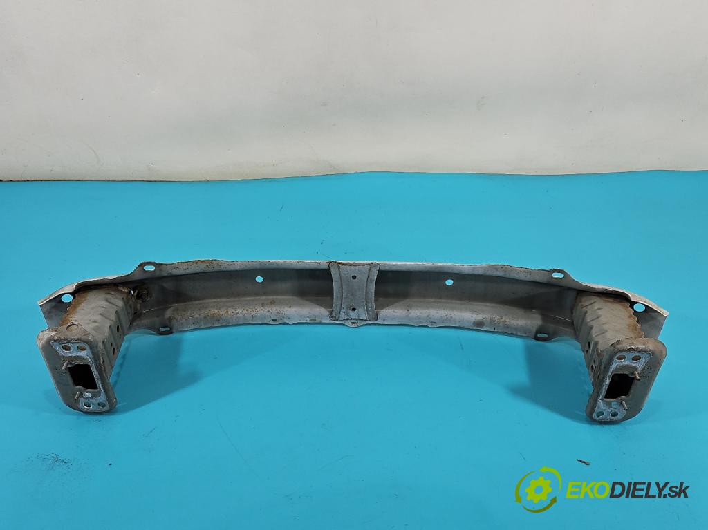 Toyota Yaris III 2011-2020 1.3 vvt-i 99 hp manual 73 kW 1329 cm3 5- výztuha nárazníku přední 156073416