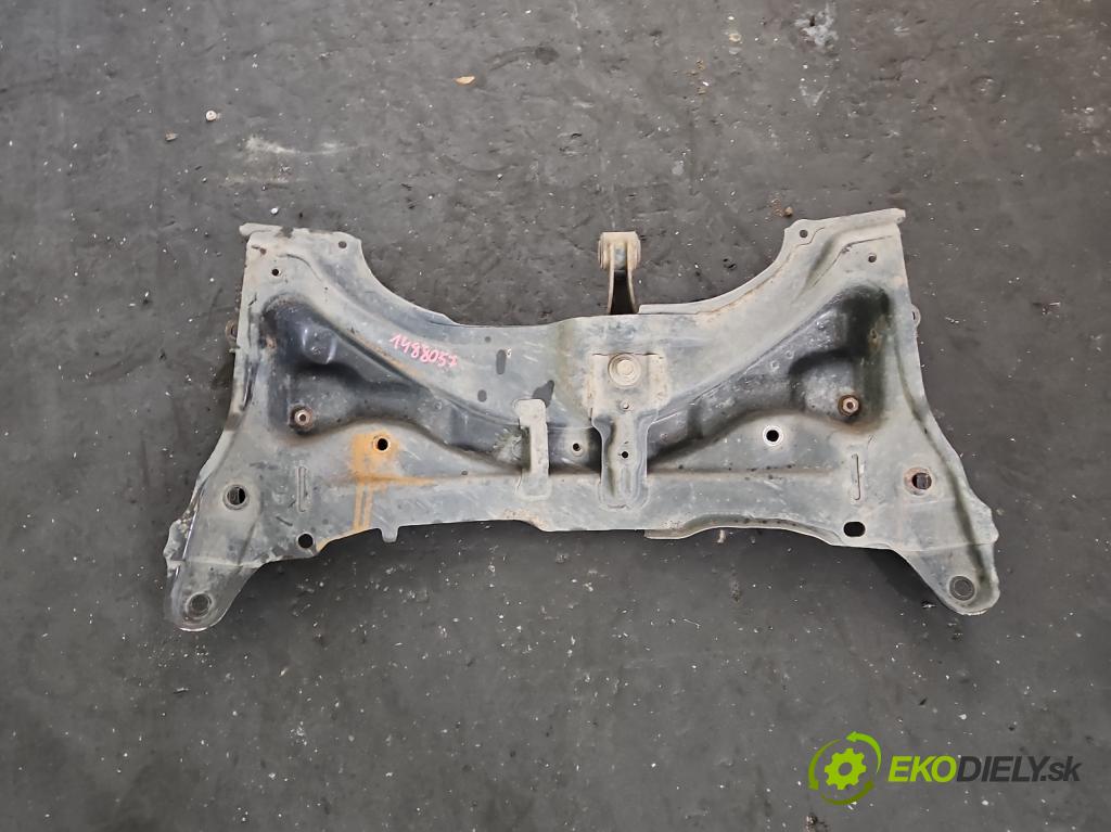 Toyota Yaris III 2011-2020 1.3 vvt-i 99 HP manual 73 kW 1329 cm3 5- výstuha motora