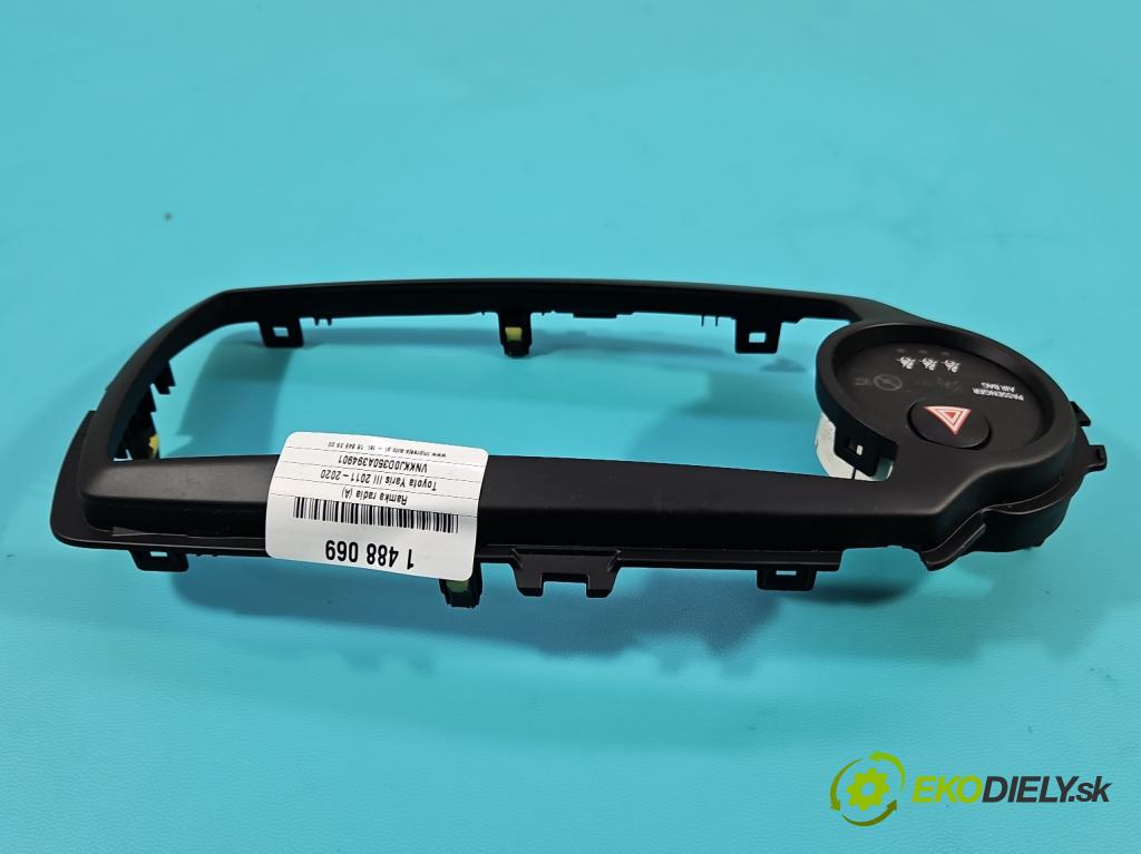 Toyota Yaris III 2011-2020 1.3 vvt-i 99 hp manual 73 kW 1329 cm3 5- rameček rádia 86451-0D040