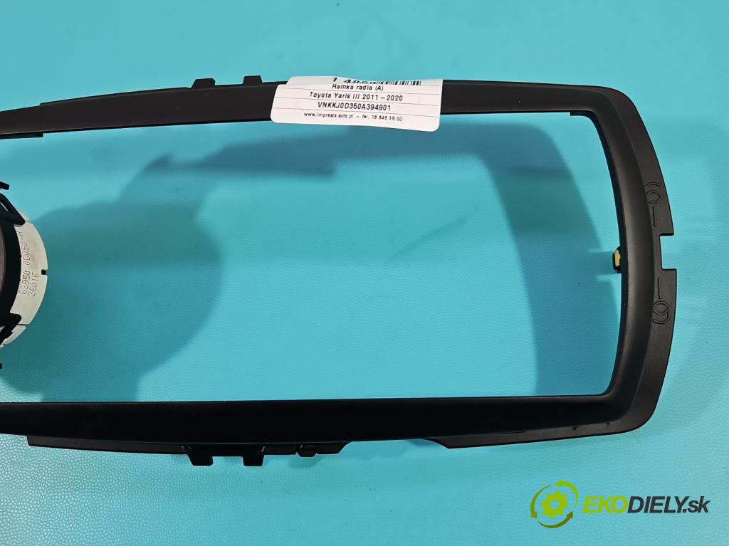 Toyota Yaris III 2011-2020 1.3 vvt-i 99 hp manual 73 kW 1329 cm3 5- rameček rádia 86451-0D040