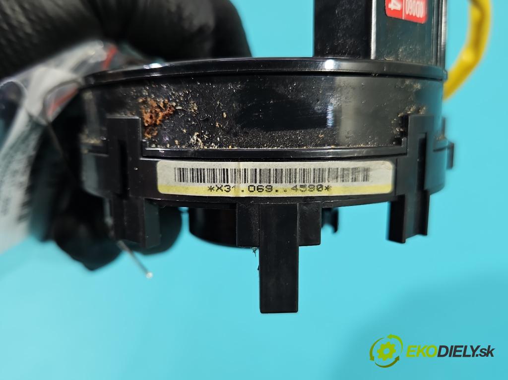 Toyota Yaris III 2011-2020 1.3 vvt-i 99 HP manual 73 kW 1329 cm3 5- Páska: airbag 0D06075J314 (Airbag)