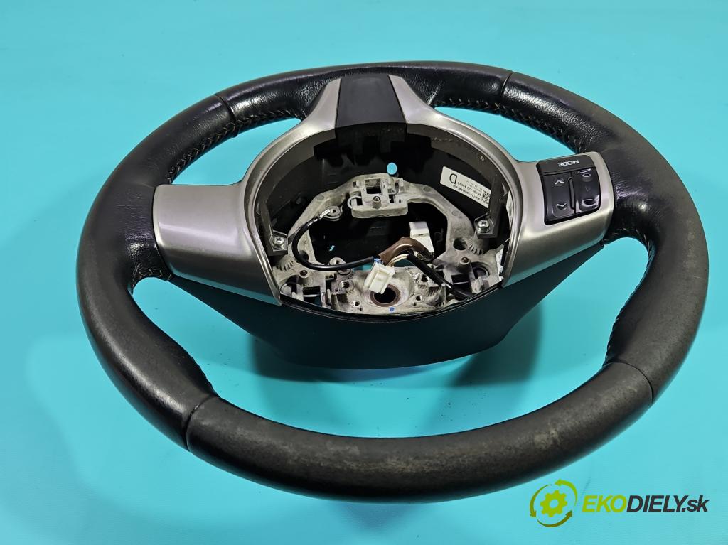 Toyota Yaris III 2011-2020 1.3 vvt-i 99 hp manual 73 kW 1329 cm3 5- volant  (Volant)