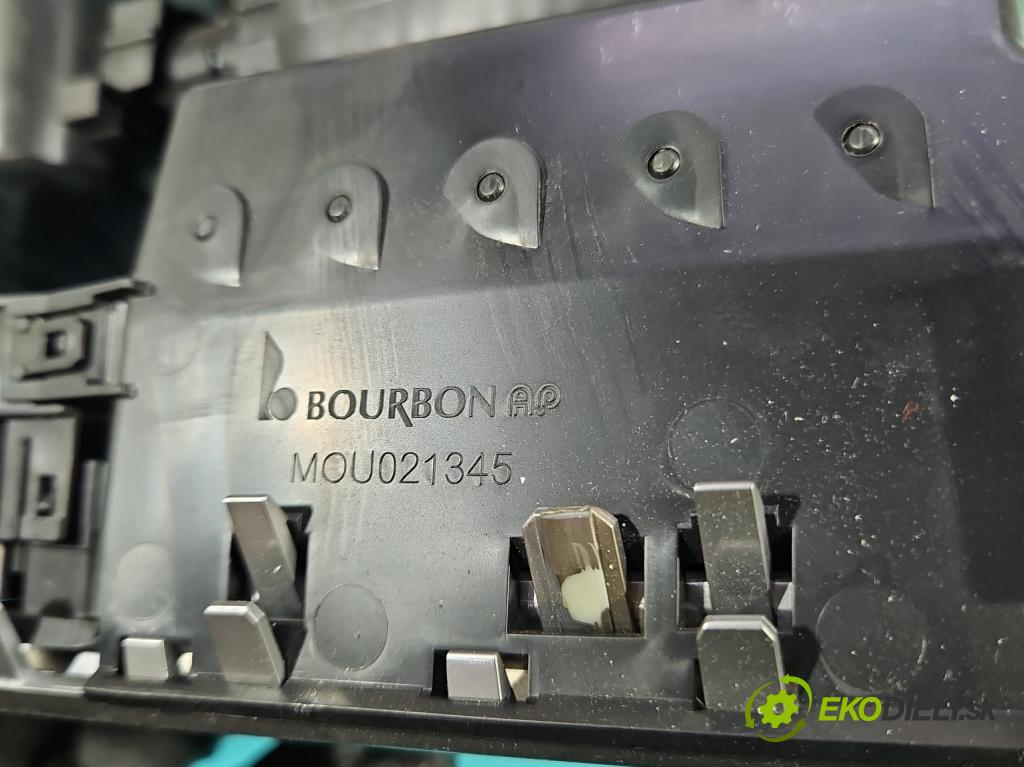 Toyota Yaris III 2011-2020 1.3 vvt-i 99 HP manual 73 kW 1329 cm3 5- Mřížka: kúrenia stredová 55670-0D240 (Mriežka kúrenia (fukár))