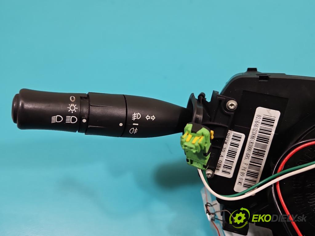 Renault Megane II 2003-2008 1.6 16v 113 HP manual 83 kW 1598 cm3 3- prepínač komplex:  (Prepínacie páčky pod volantom)