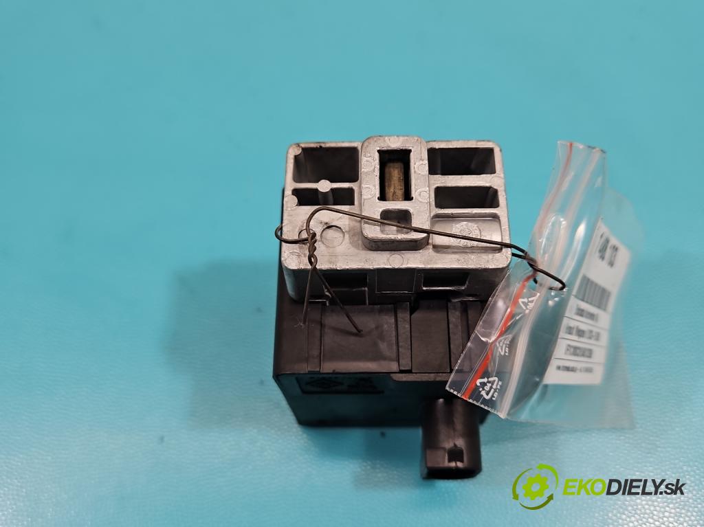 Renault Megane II 2003-2008 1.6 16v 113 HP manual 83 kW 1598 cm3 3- Blokáda: řízení: 8200468515 (Riadenie ostatné)