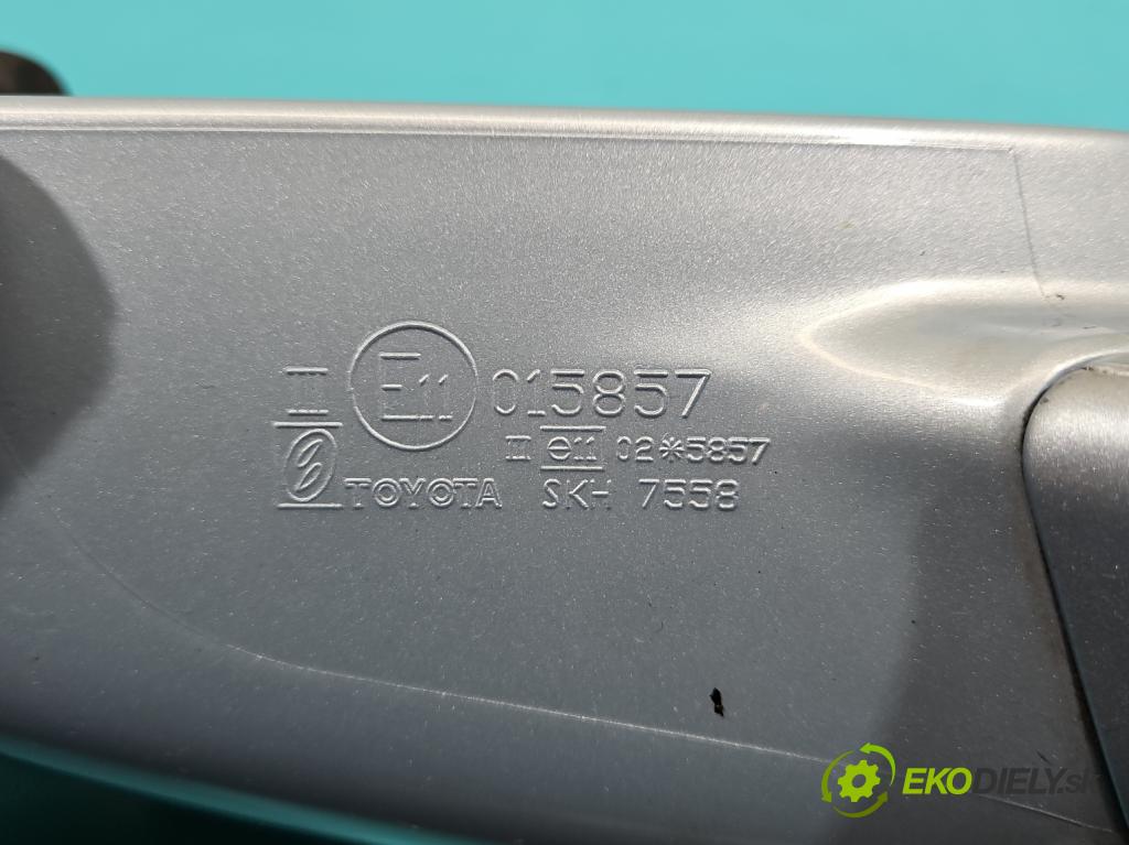 Toyota Corolla Verso II 2004-2009 2.2 D4D 177 hp manual 130 kW 2231 cm3 5- zpětné zrcátko levé  (Klika dveří ostatní)