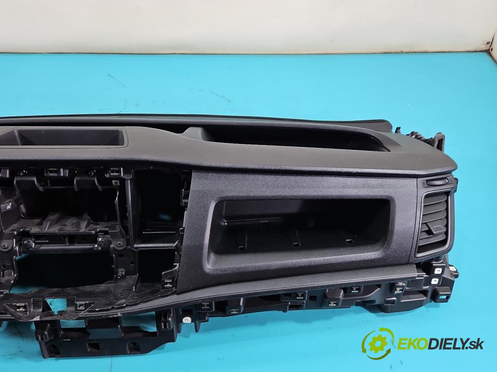 Ford Transit Custom 2013- 2.0 tdci 131 hp manual 96 kW 1995 cm3 5- kokpit,přistrojova deska