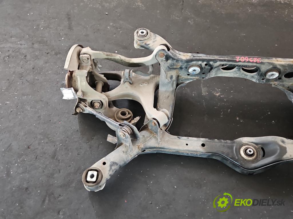 Audi Q5 2008-2016 2.0 tfsi: 220KM automatic 162 kW 1984 cm3 5- zadní výztuha 8R0505235N (Zadní výztuha)