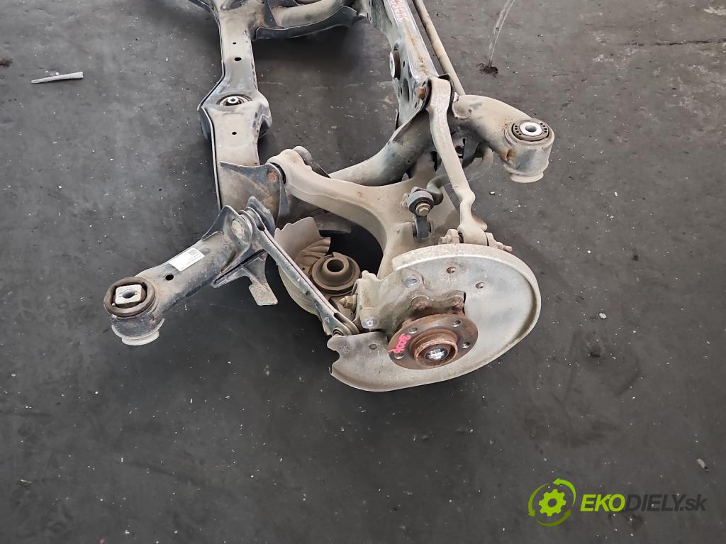 Audi Q5 2008-2016 2.0 tfsi: 220KM automatic 162 kW 1984 cm3 5- zadní výztuha 8R0505235N (Zadní výztuha)