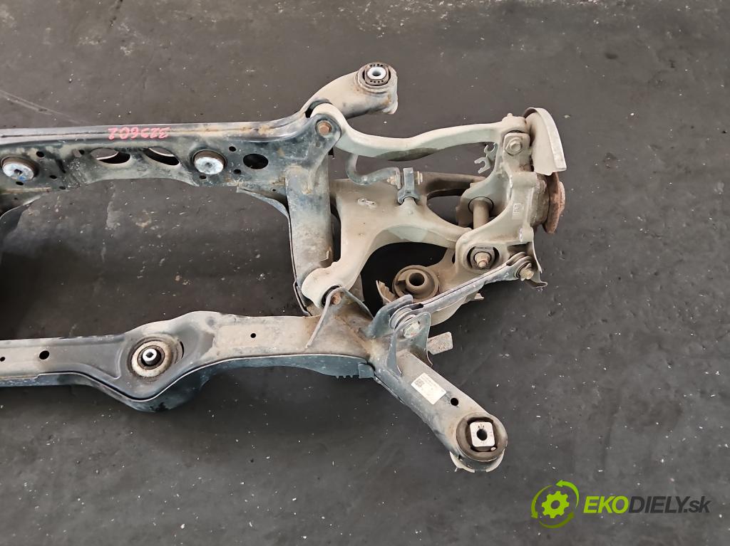 Audi Q5 2008-2016 2.0 tfsi: 220KM automatic 162 kW 1984 cm3 5- zadní výztuha 8R0505235N (Zadní výztuha)