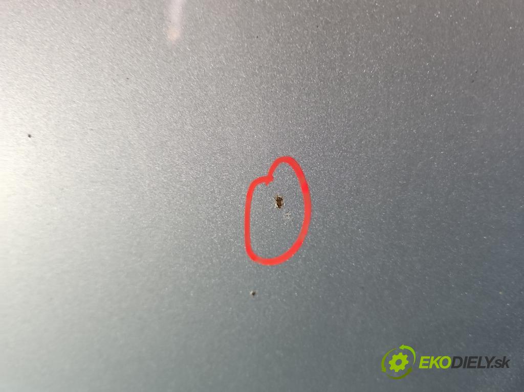 Toyota Corolla Verso II 2004-2009 2.2 D4D 177 HP manual 130 kW 2231 cm3 5- kapota predná